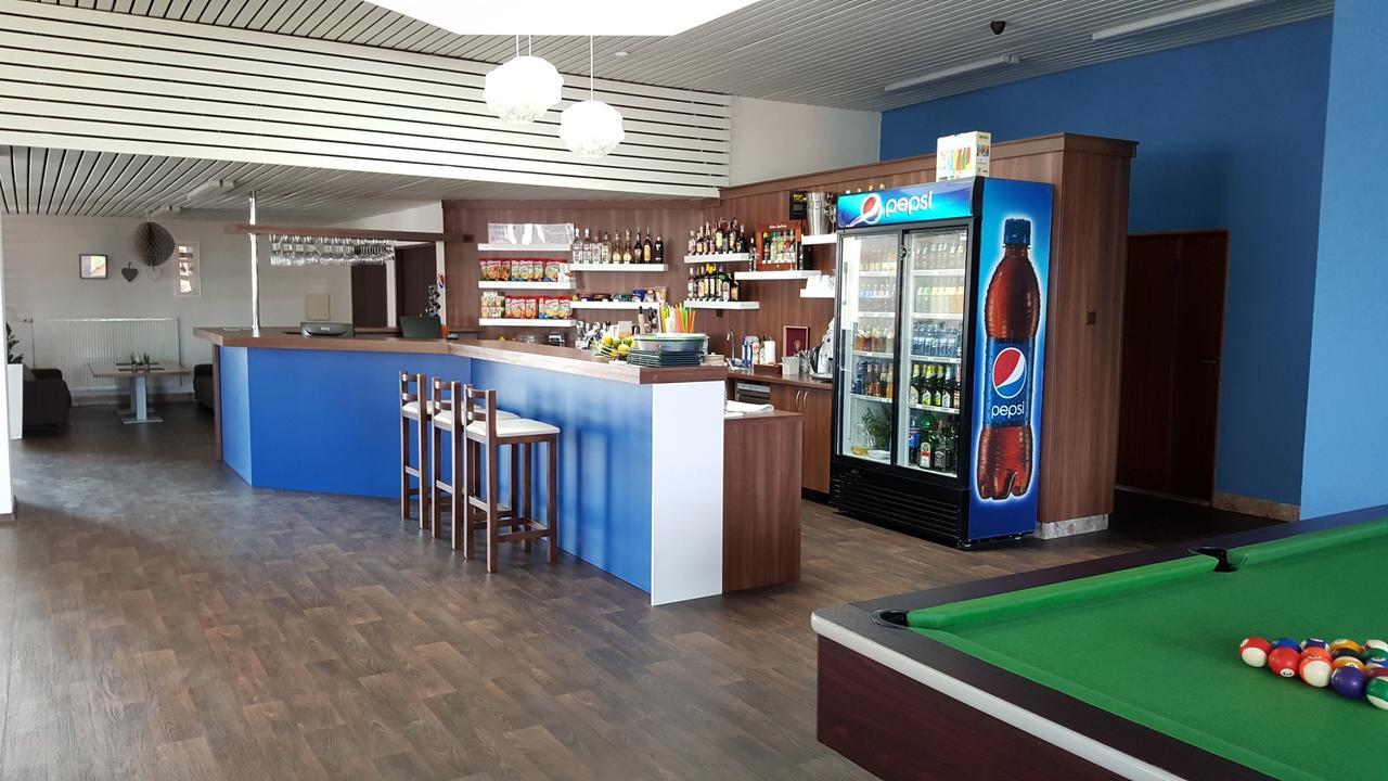 Hotel Banik Nitrianske Rudno Bagian luar foto