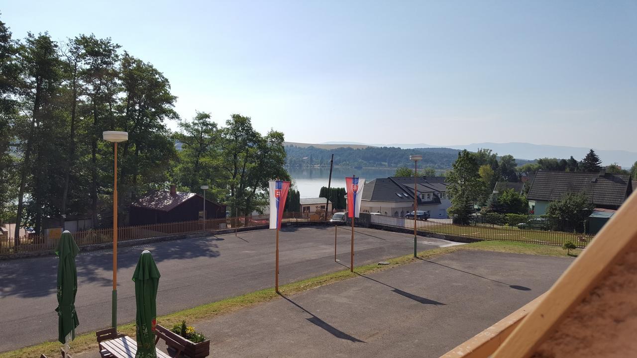 Hotel Banik Nitrianske Rudno Bagian luar foto