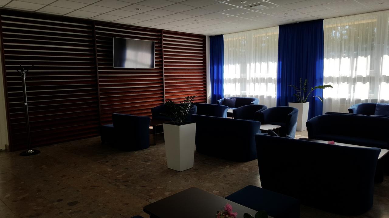 Hotel Banik Nitrianske Rudno Bagian luar foto